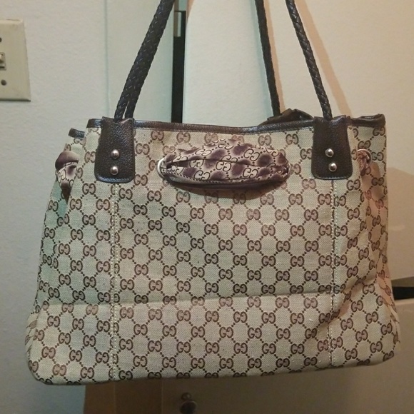 Handbag - Picture 2 of 2